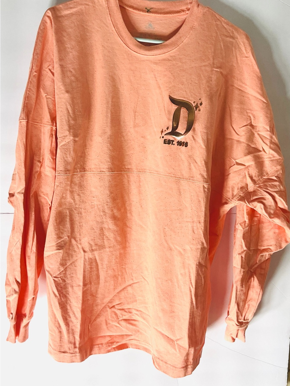 Disneyland Resort Spirit Jersey Large Peach Pink Gold Foil Glitter Disney Parks - Picture 2 of 4